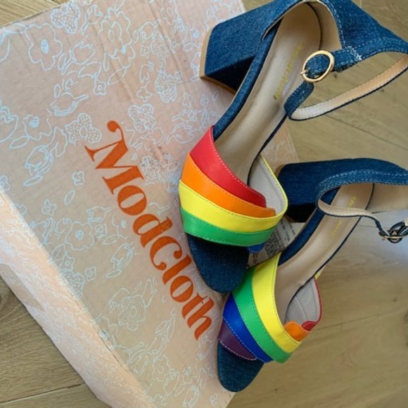 Denim rainbow sandals: Block heels, buckles - Picture 7 of 7